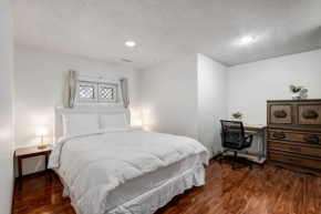 Simplistic 2BR Suite near Nose Hill & Airport